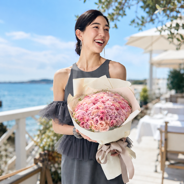 ピンクの花束でプロポーズ｜周りと被らない、彼女らしい色選び