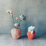 Strawberry vase M / Pink